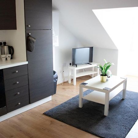 Town Centre Apartment With Free Parking لاوْبرو المظهر الخارجي الصورة