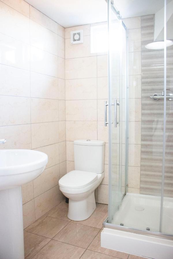 Town Centre Apartment With Free Parking لاوْبرو المظهر الخارجي الصورة